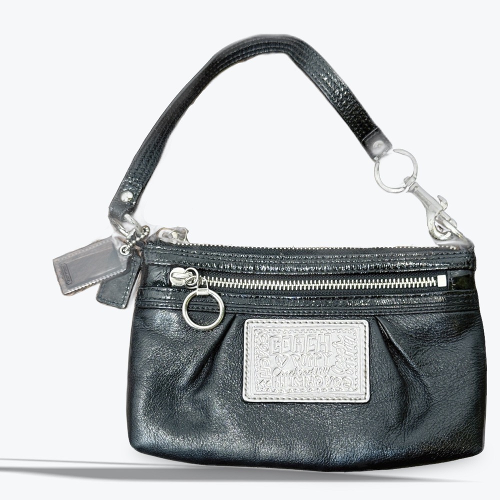 Coach Poppy Leather Wristlet Pouch Y2K Black Silver Hardware Mini Bag Small